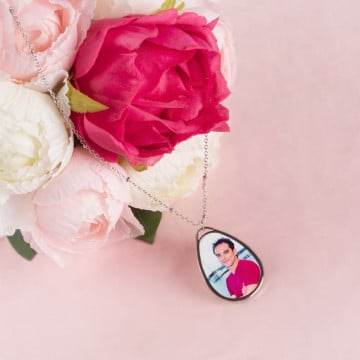 Pendentif ovale à personnaliser avec photo