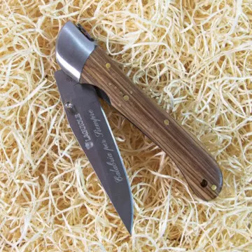 Couteau Laguiole extérieur avec lame gravée