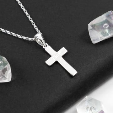 Collier croix avec prénom gravé - Pendentif croix personnalisé
