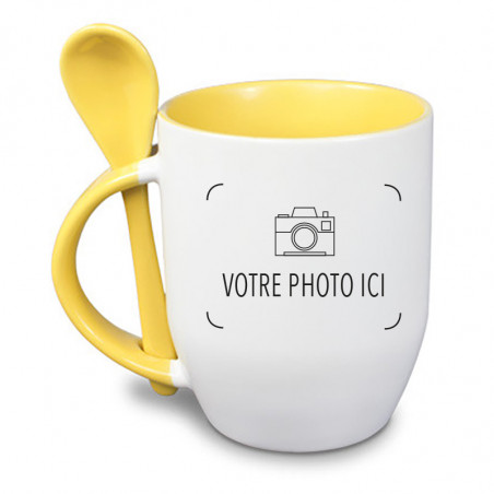 Mug jaune avec cuillère