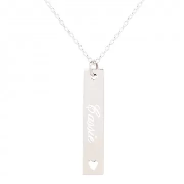 Collier plaque verticale avec trou cœur et gravure texte