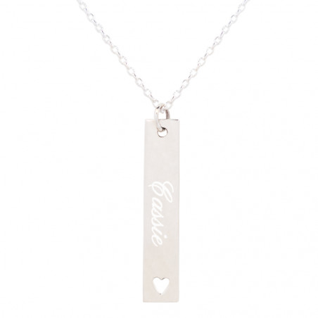 Collier plaque verticale avec trou coeur en argent à personnaliser