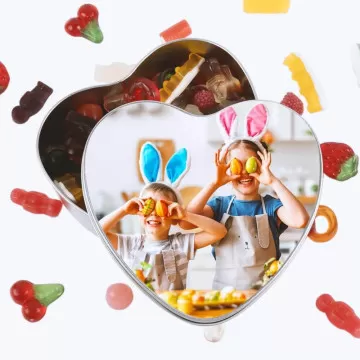 Boite métal cœur personnalisée avec bonbons Haribo