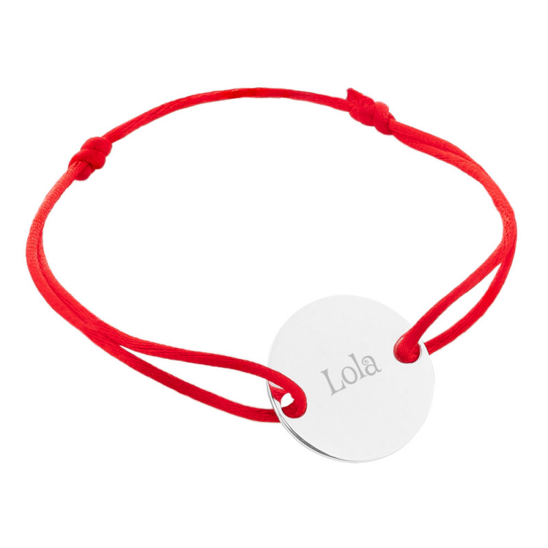 Bracelet cordon rouge avec rond en argent gravé