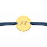 Bracelet cordon bleu foncé avec petit rond plaqué or avec texte gravé
