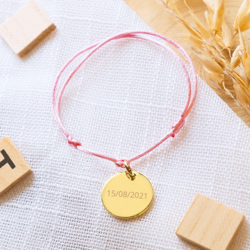 Bracelet cordon rose avec rond  plaqué or personnalisable