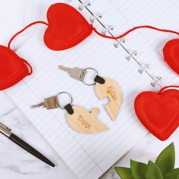 2 Porte clés cœur en bois à séparer gravé personnalisé
