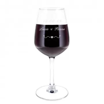 Verre à vin personnalisé | Gravure texte et design cœur unique