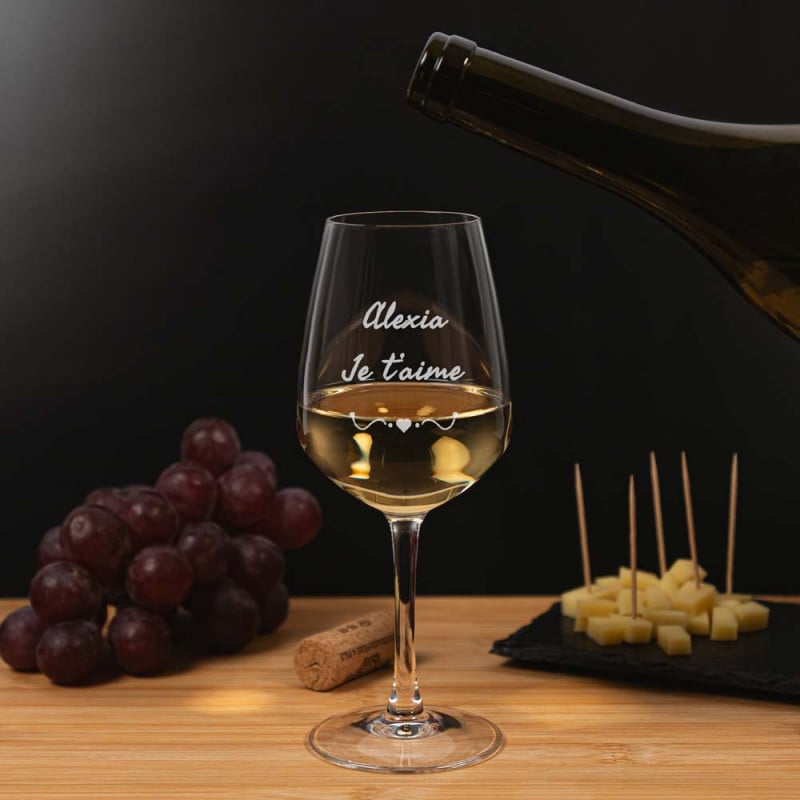 Verre vin blanc design cœur personnalisable