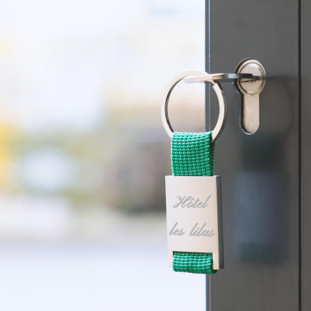 Porte clé métal et tissu vert personnalisé
