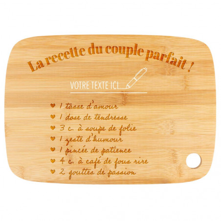 Planche à découper pour le couple gravée texte