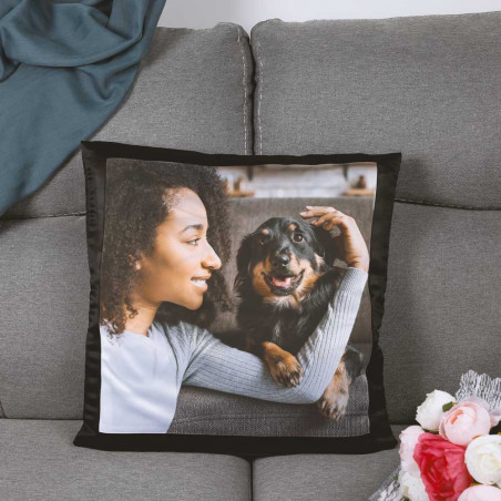 Coussin noir personnalisé photo