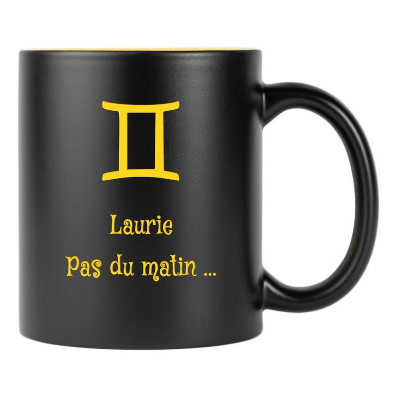 Mug noir et jaune gravé