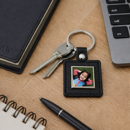 Porte clef cuir carre  personnalisé