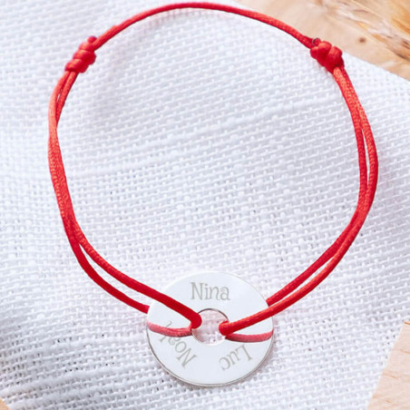 Bracelet disque argent gravé et cordon rouge