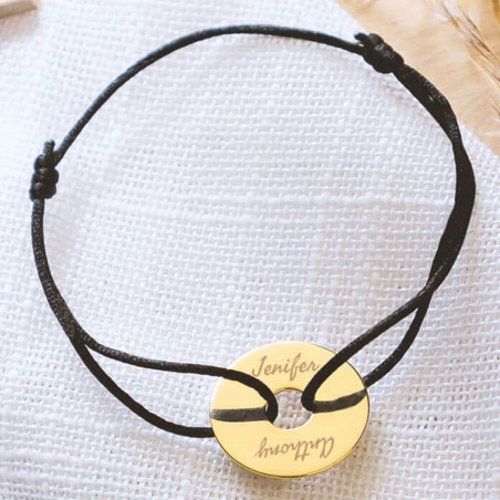 Bracelet cordon noir avec disque plaqué or personnalisé
