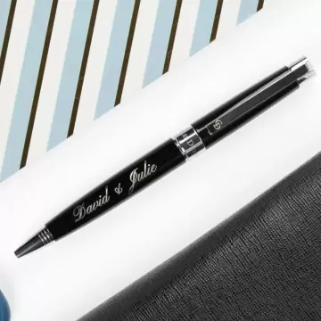 Stylo bille encre noir Charles Dickens