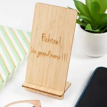 Support smartphone bois gravé