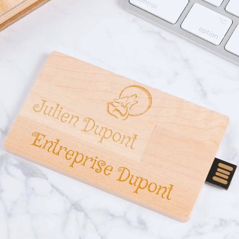 Carte USB en bois personnalisée