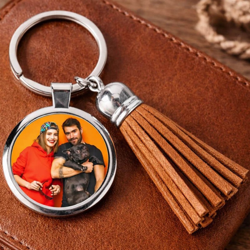 Porte clef plumeau brun personnalisé
