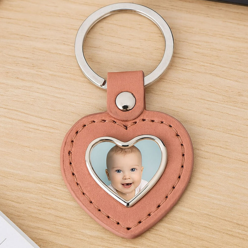 Porte clé cuir brun cœur personnalisé