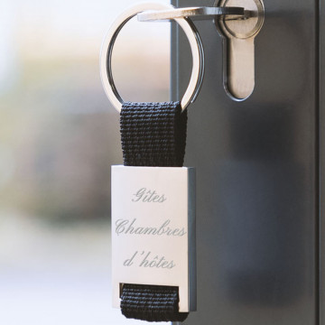 Porte clé métal et tissu personnalisé gravé