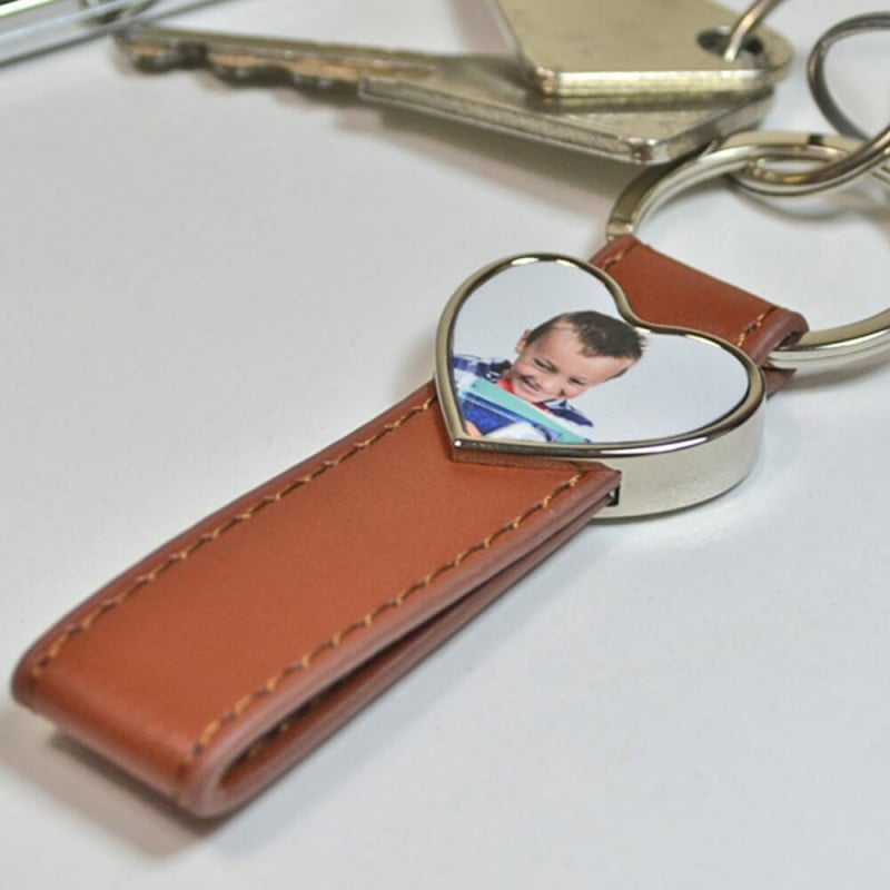 Porte clef cuir long brun cœur personnalisable