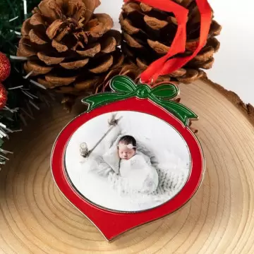 Décoration de Noël en forme de rond et nœud personnalisée