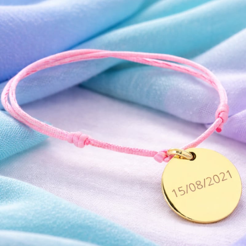 Bracelet médaillon rond plaqué or et cordon