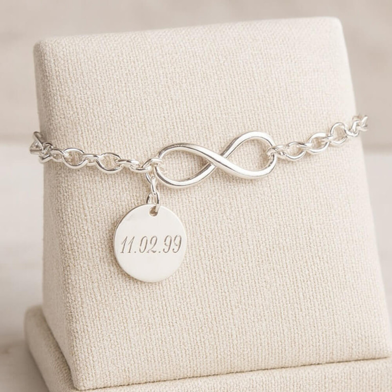 Bracelet infini gravé