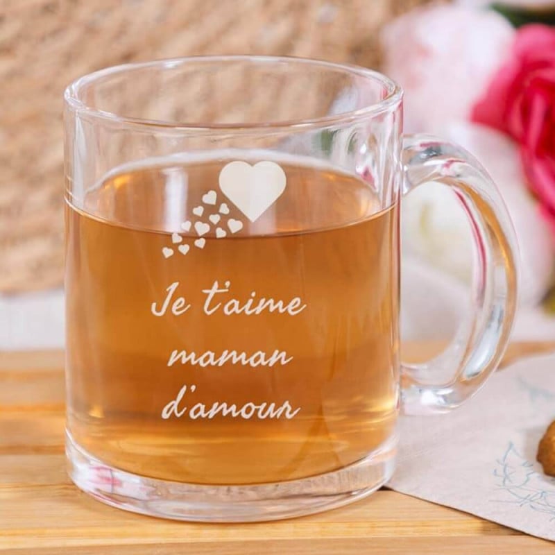 Tasse en verre gravée