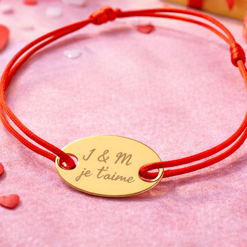 Bracelet ovale plaqué or gravé