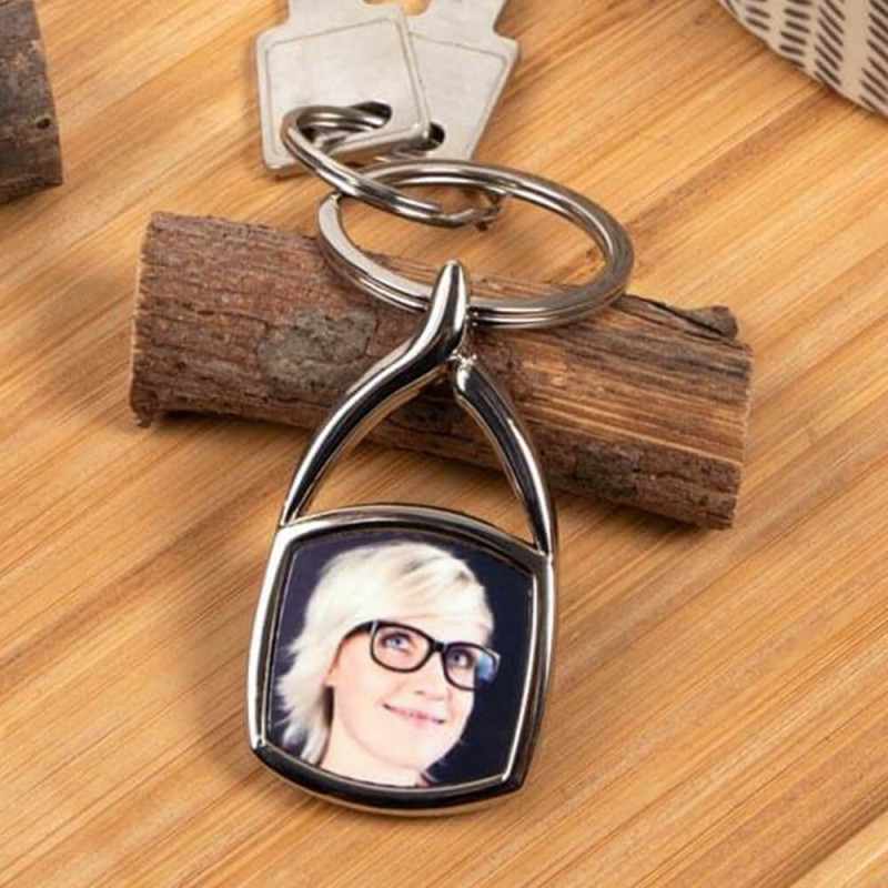 Porte clef argenté carré personnalisé