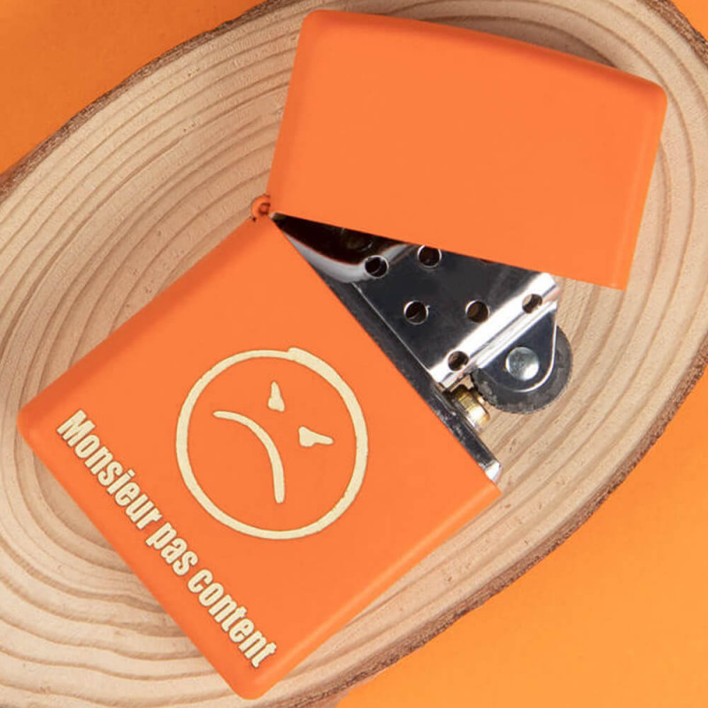 Briquet Zippo orange personnalisé