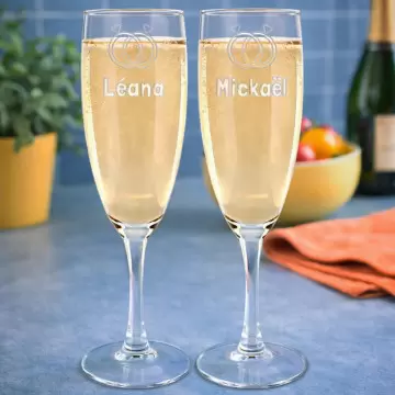 Flutes à champagne alliances avec prénom