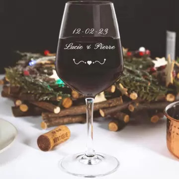 Verre à vin rouge cœur gravé personnalisé