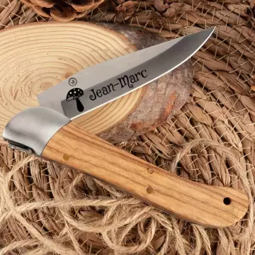 Couteau de poche extérieur nature gravé