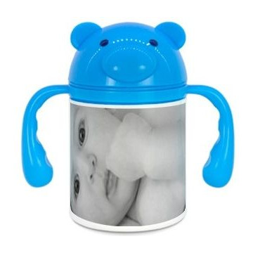 Gourbe bleue photo enfant