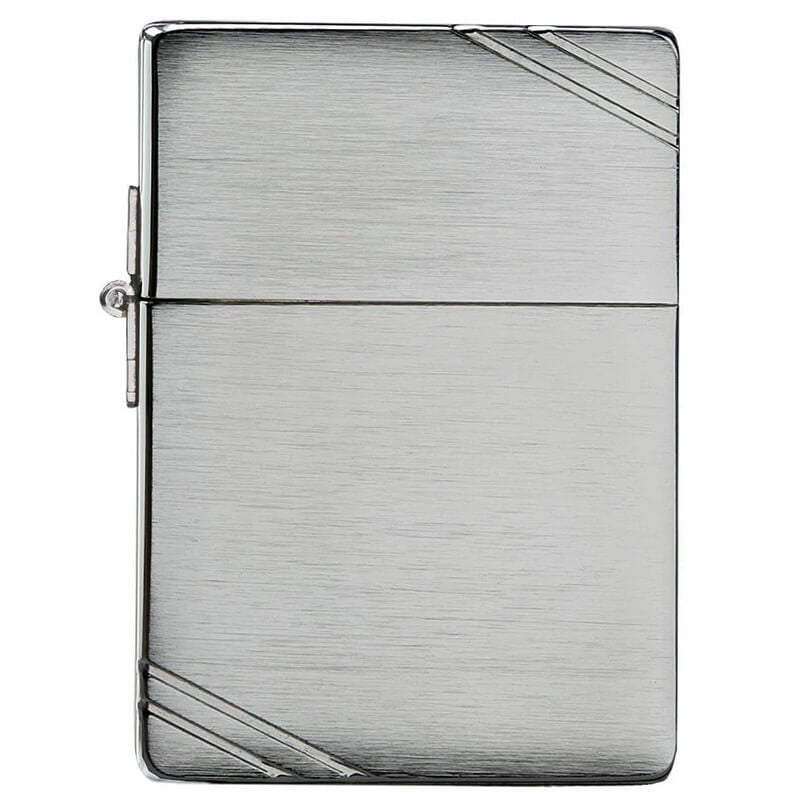 Briquet essence Zippo replica gravé