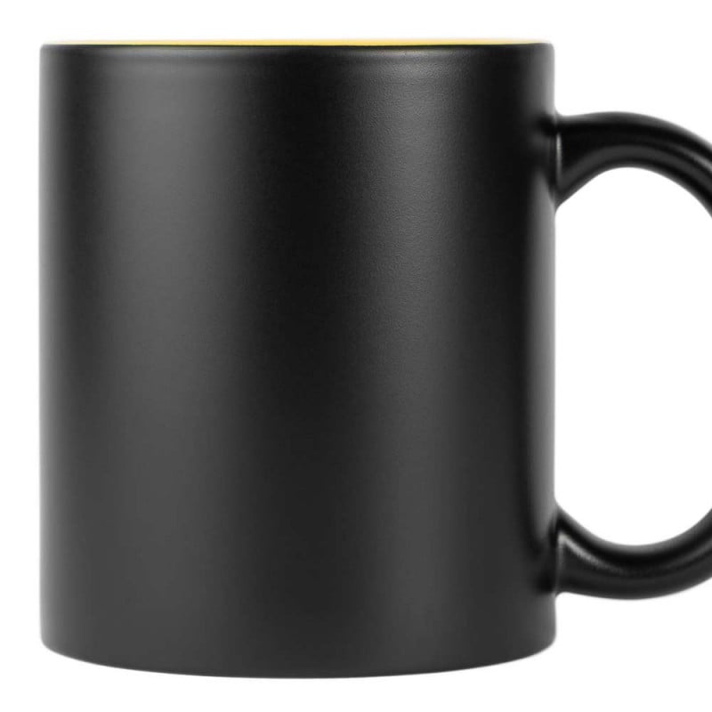 Mug noir et jaune gravé